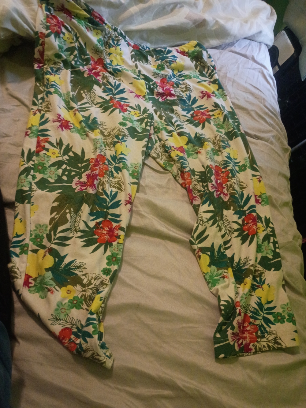 Terra & Sky Floral Tropical Capris in White, Green, Yellow, Red